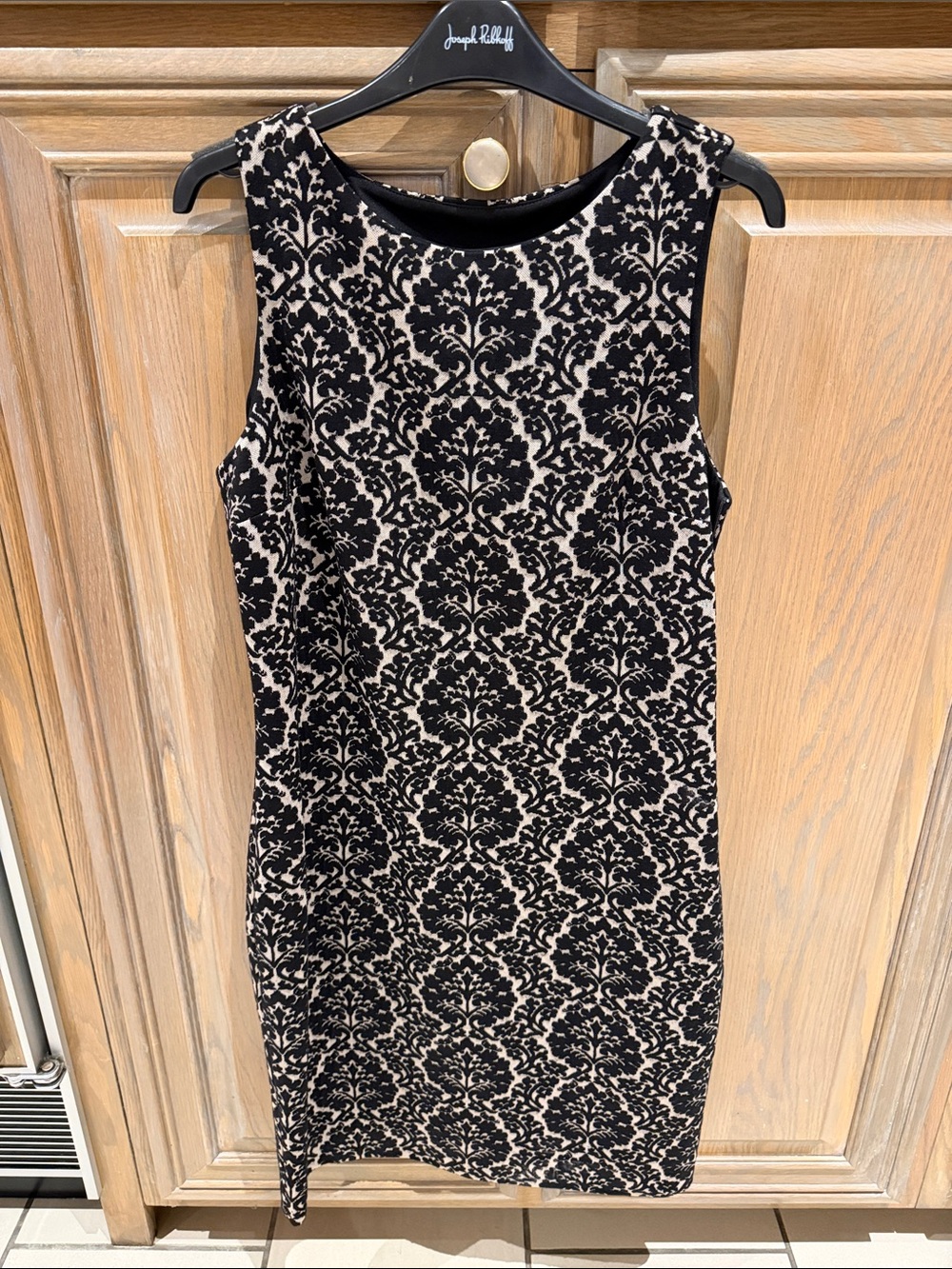 Joseph Ribkoff Dress w Belt and Hangar